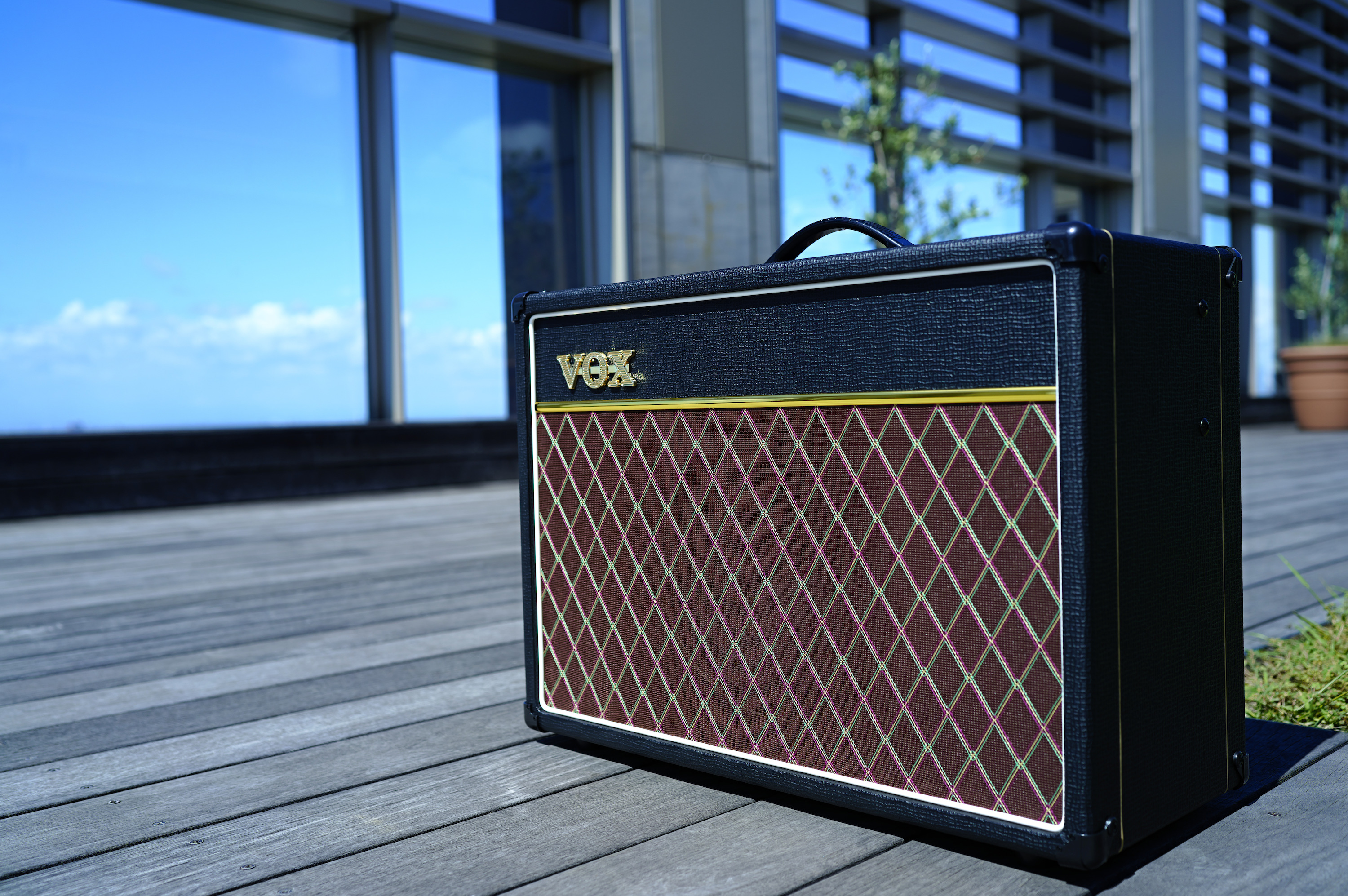 VOX AC4C1-12 から AC15C1X に乗り換えた話 | wakamsha NOTE